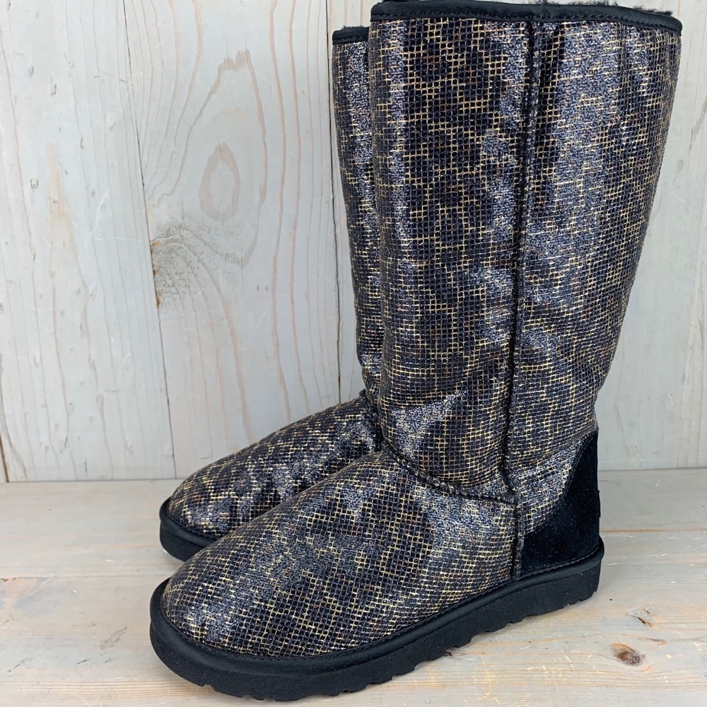 SALE !! UGG CLASSIC TALL GLITTER LEAOPARD. TALL BOOTS NEW - Picture 2 of 5
